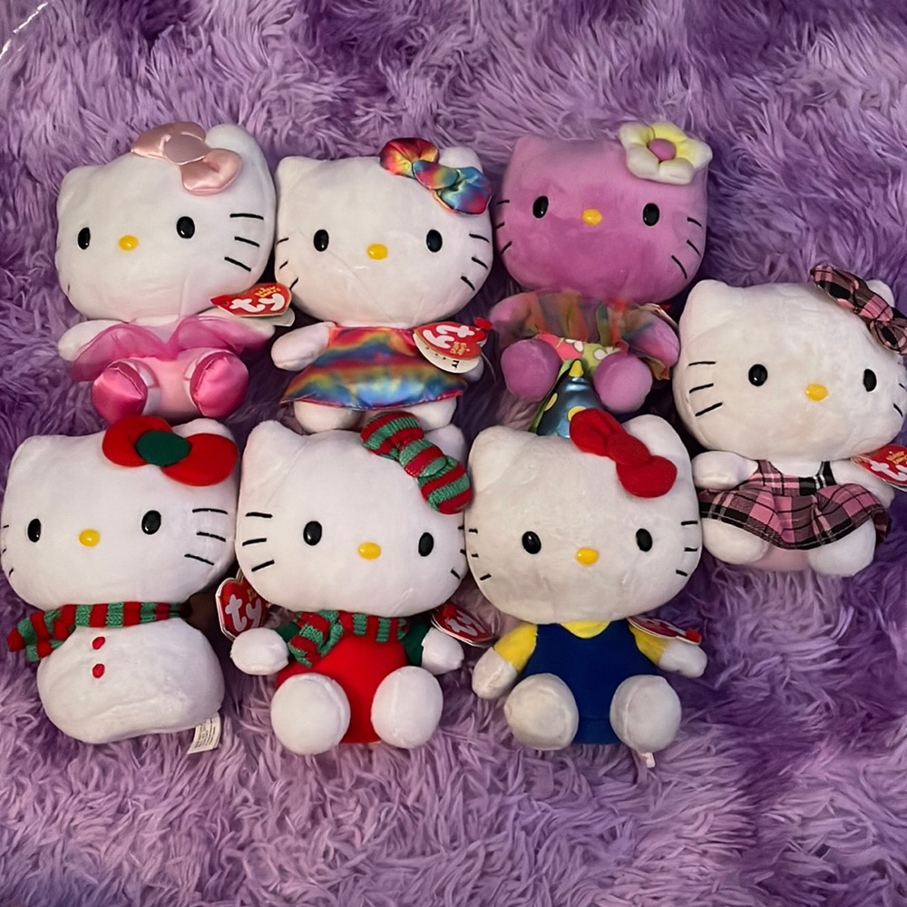 Hello kitty plushies